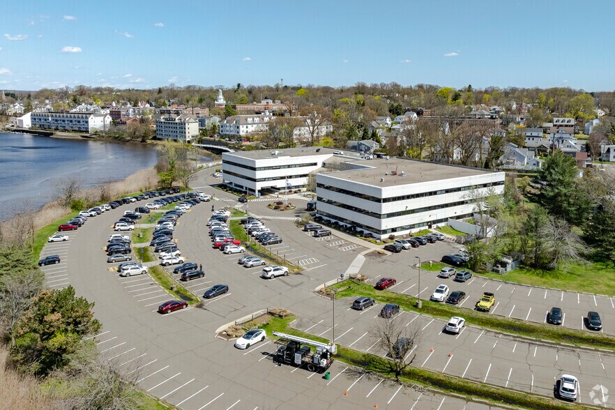 More Photos Of 148 East Ave, Norwalk Medical For Sale