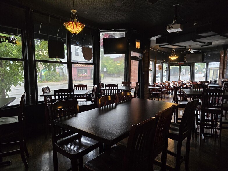 More Photos Of 4263 Lincoln Ave, Chicago Restaurant For Sale
