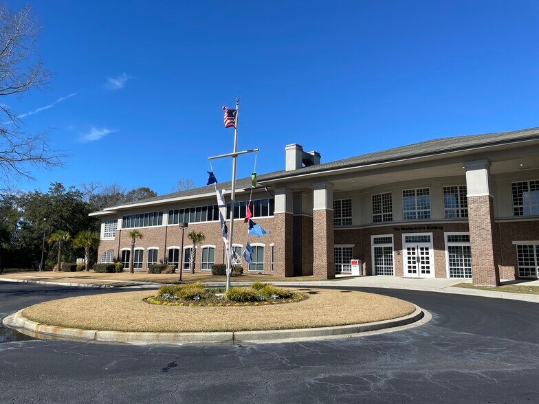 More Photos Of 146 Fairchild St, Charleston Office For Lease