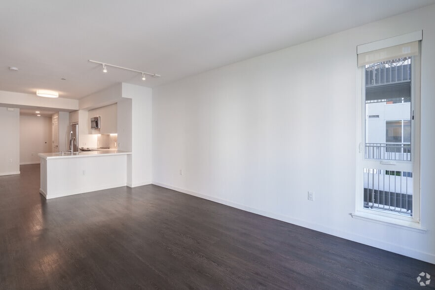 More Photos Of 2302 Valdez St, Oakland Apartments For Lease