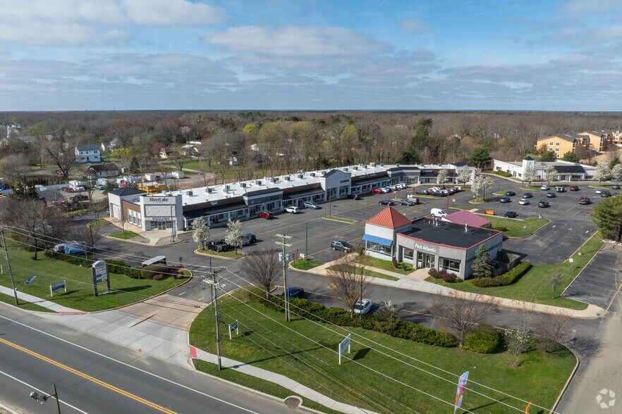 More Photos Of 1580 Lakewood Rd, Toms River Freestanding For Lease