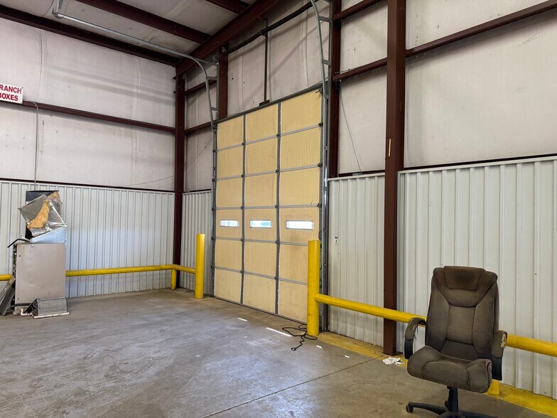 More Photos Of 4411 W Chestnut Expy, Springfield Manufacturing For Lease