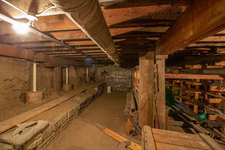 More Photos Of 155 W Main St, Aguilar Storefront Retail Office For Sale