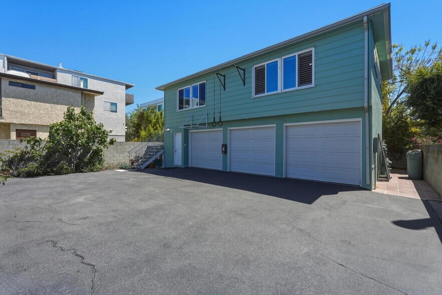 More Photos Of 5236 Bellingham Ave, Valley Village Apartments For Sale