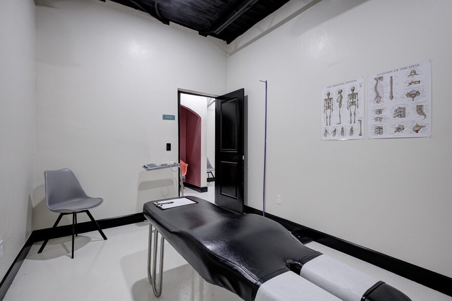 More Photos Of 6500 N Meridian Ave, Oklahoma City Medical For Sale