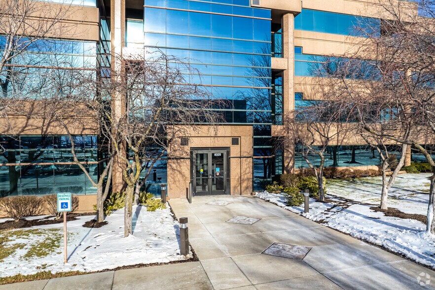 More Photos Of 8325 Lenexa Dr, Lenexa Office For Lease