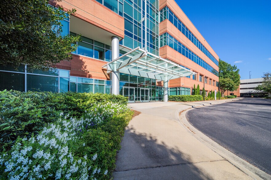 More Photos Of 1801 Varsity Dr, Raleigh Office For Lease