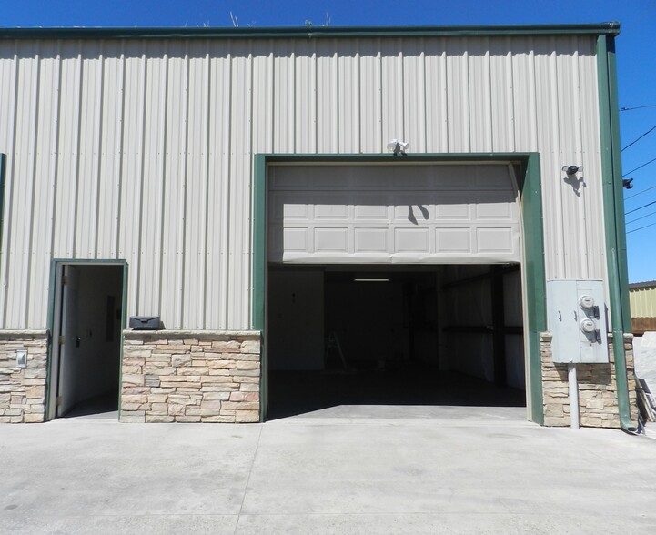 Primary Photo Of 1431 Anderson Rd, Montrose Warehouse For Lease