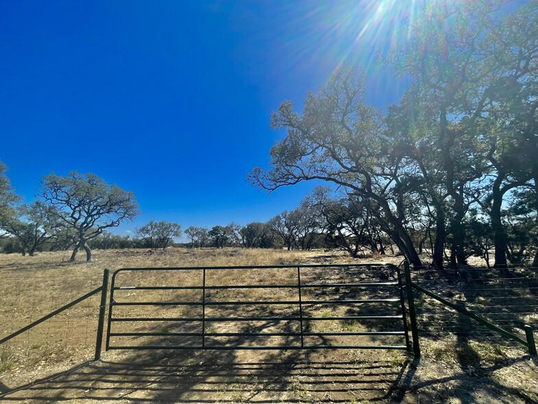 Primary Photo Of 0000 State Highway 16 S, Pipe Creek Land For Sale