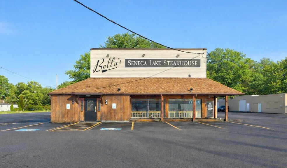 More Photos Of 369 Waterloo Geneva Rd, Waterloo Town Restaurant For Sale