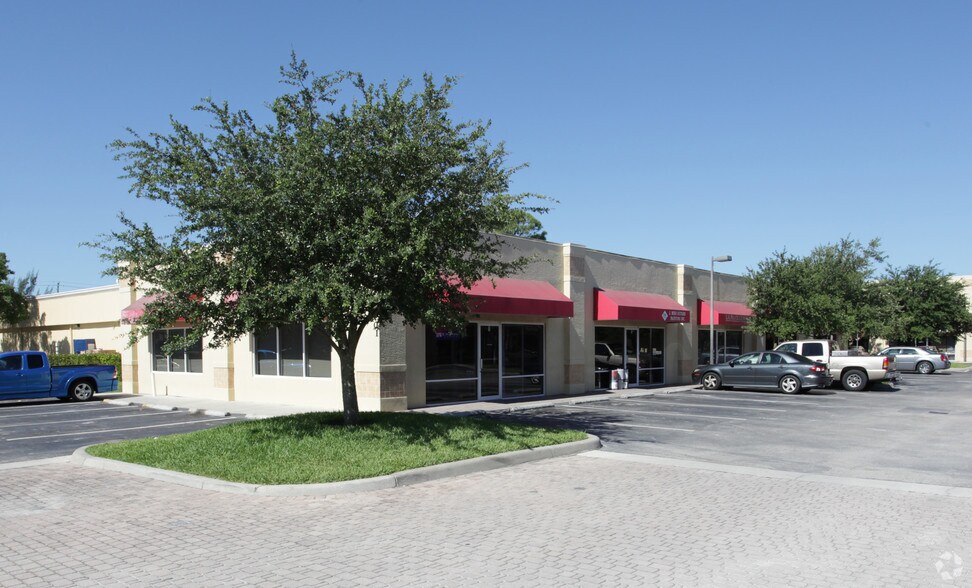 Primary Photo Of 5401 Taylor Rd, Naples Office For Lease