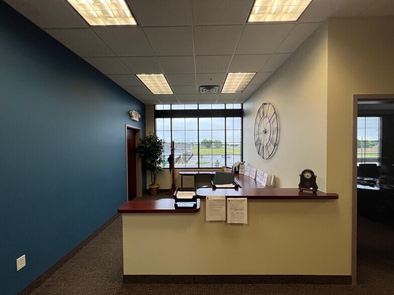More Photos Of 5298 Kyler Ave NE, Albertville Medical For Lease
