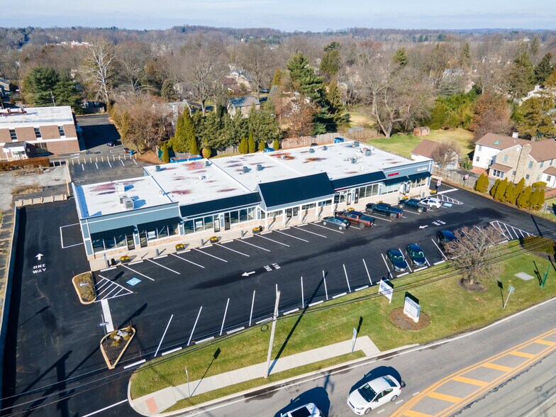 More Photos Of 853-881 W Butler Pike, Ambler General Retail For Lease