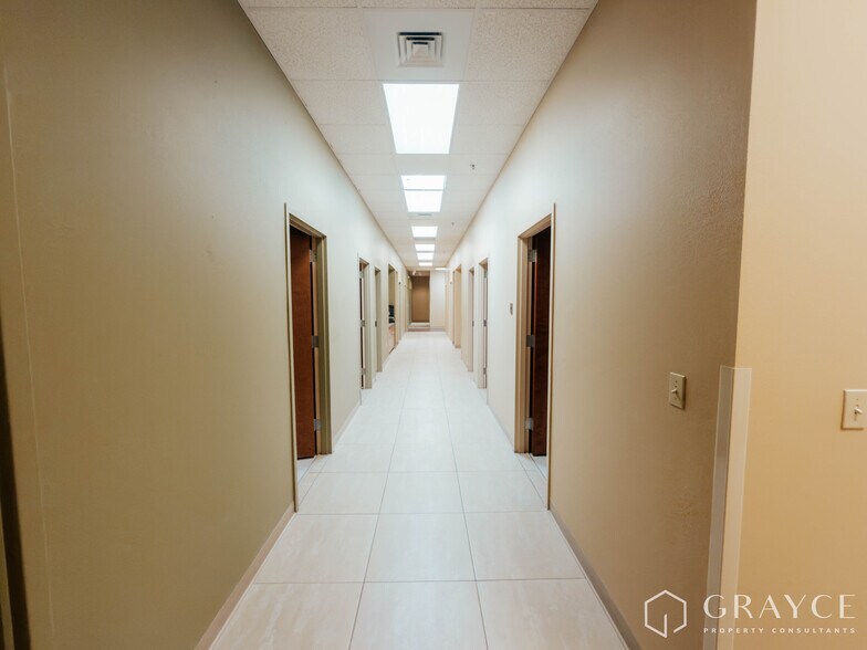 More Photos Of 4301 N Mesa St, El Paso Medical For Lease