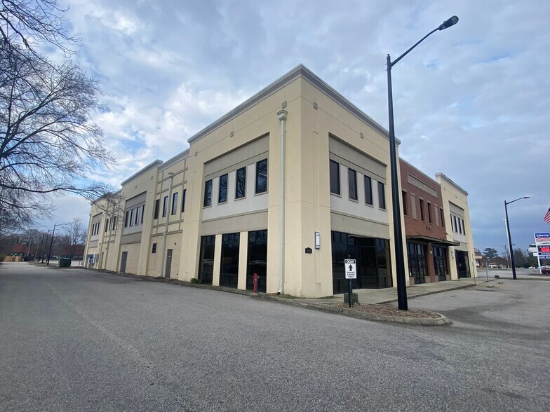 More Photos Of 150 Rowan St, Fayetteville Office For Sale