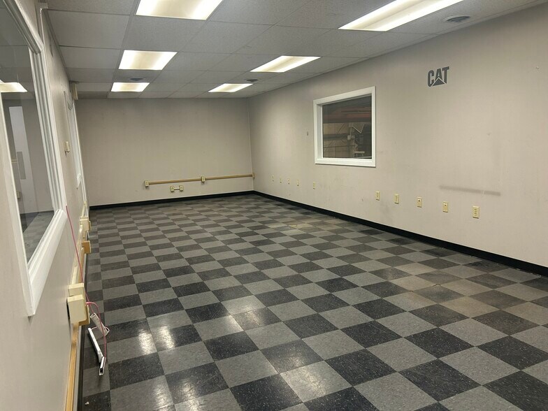 More Photos Of 5151 E 56th Ave, Commerce City Manufacturing For Sale