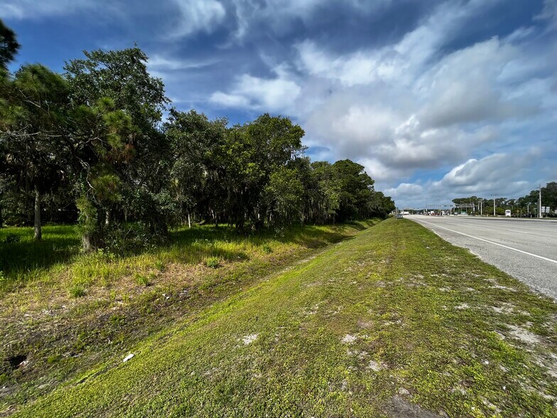 More Photos Of 00 University Pky, Sarasota Land For Sale