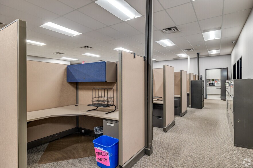 More Photos Of 52 E Baseline Rd, Phoenix Freestanding For Lease