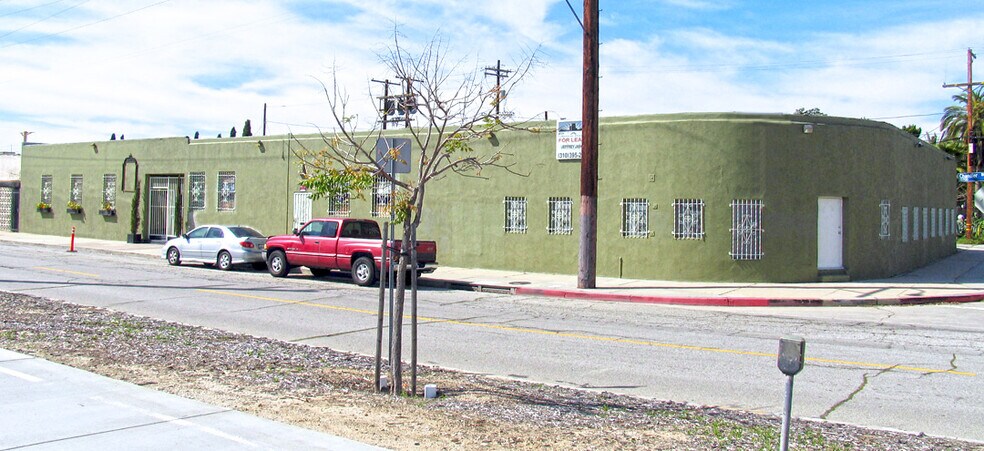 More Photos Of 10731-10737 Chandler Blvd, North Hollywood Warehouse For Lease