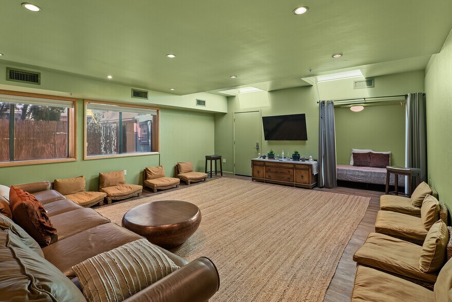 More Photos Of 45 Birch Blvd, Sedona Medical For Lease