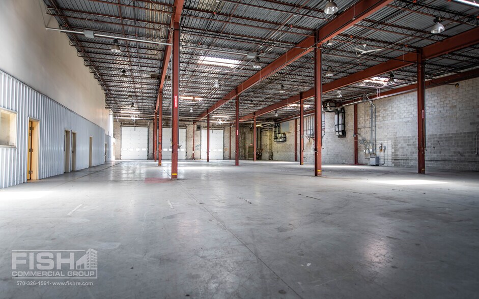 More Photos Of 2400 Reach Rd, Williamsport Distribution For Lease