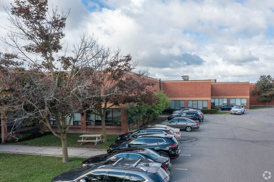 More Photos Of 160 Bradwick Dr, Concord Warehouse For Lease