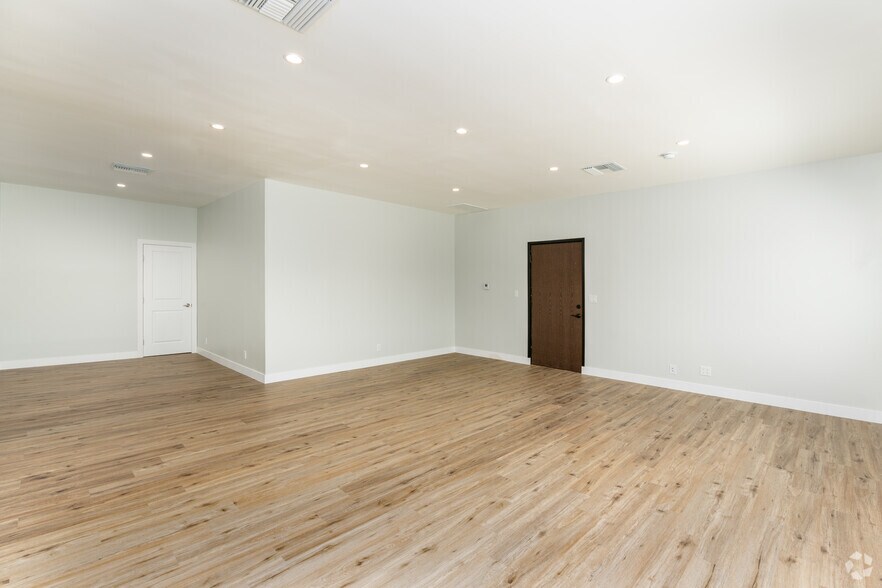 More Photos Of 4220 E Los Angeles Ave, Simi Valley Loft Creative Space For Lease