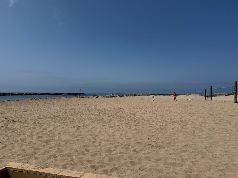 More Photos Of 2909 Ocean Dr, Oxnard Loft Creative Space For Lease