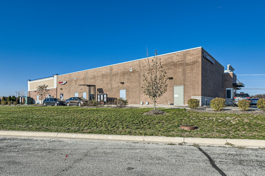 More Photos Of 11525 US Highway 14, Woodstock General Retail For Lease