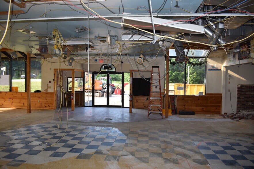 More Photos Of 23 Route 125, Kingston Freestanding For Sale