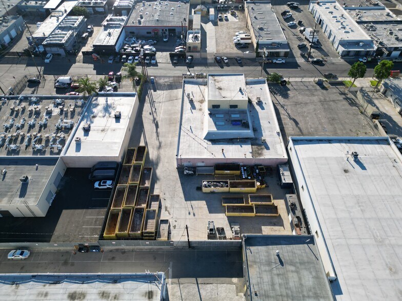 More Photos Of 7737-7741 Burnet Ave, Van Nuys Warehouse For Sale