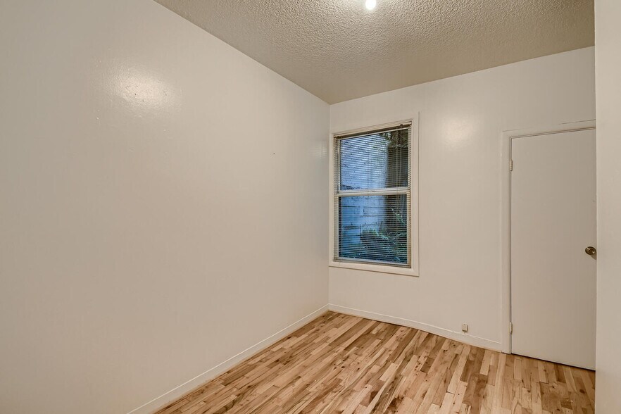 More Photos Of 1951-1967 NW Burnside St, Portland Apartments For Sale