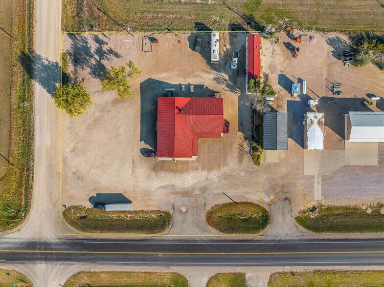More Photos Of 17500 Hwy 34, Enning Storefront For Sale