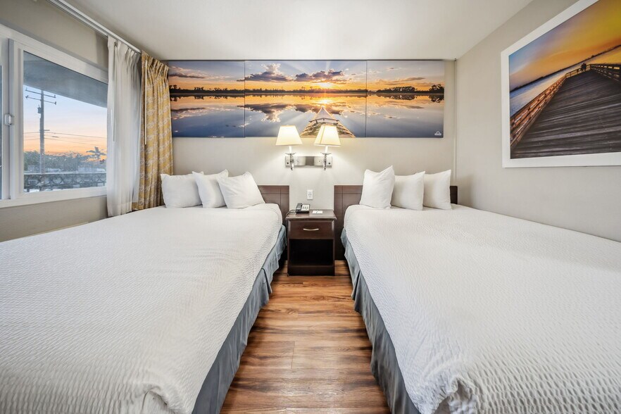 More Photos Of 839 E Main St, Santa Maria Hotel For Sale