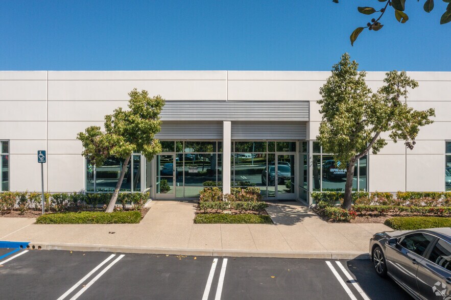 More Photos Of 212 Technology Dr, Irvine Unknown For Lease