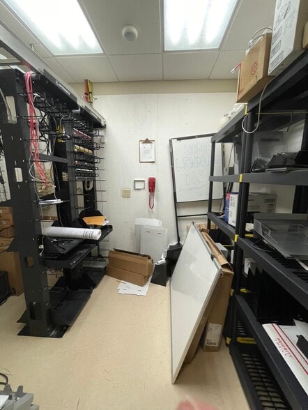 More Photos Of 84 N Plank Rd, Newburgh Storefront For Lease