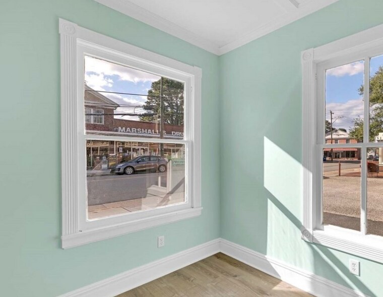 More Photos Of 55 Cross St, Urbanna General Retail For Sale