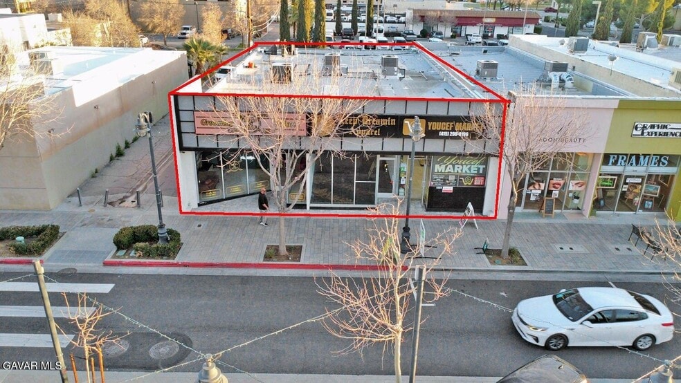Primary Photo Of 616-620 W Lancaster Blvd, Lancaster Storefront For Lease