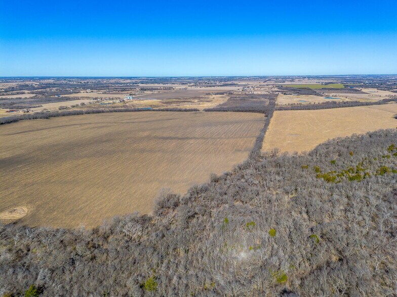 More Photos Of TBD Ivy Ln, Elm Mott Land For Sale