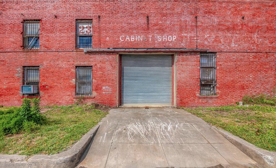 More Photos Of 1901 Strand St, Galveston Flex For Sale