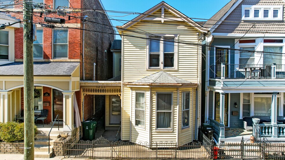 Primary Photo Of 1233 Ida St, Cincinnati Apartments For Sale