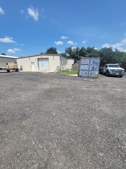 More Photos Of 200 CR 180, Leander Office For Lease
