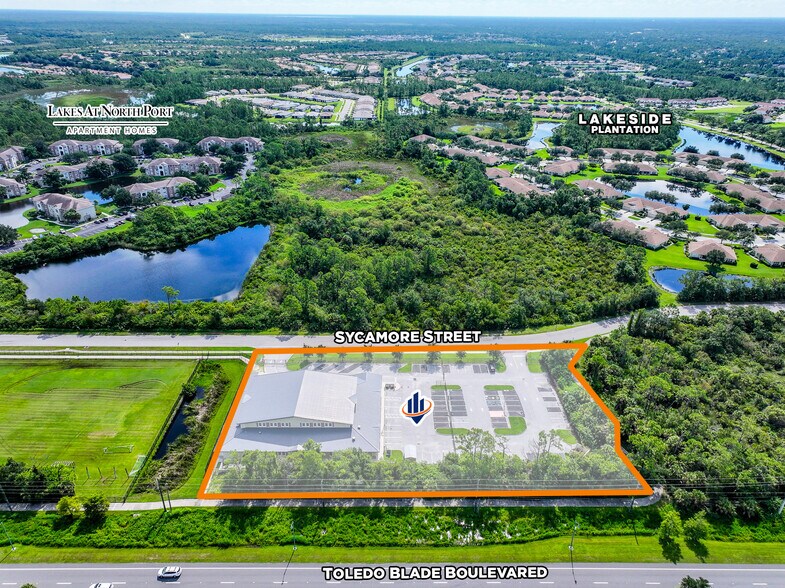 More Photos Of 2597 Sycamore St, North Port Industrial For Sale