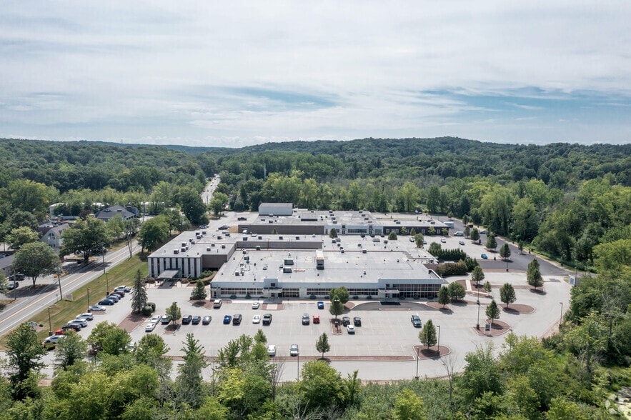 More Photos Of 901 Ethan Allen Hwy, Ridgefield Medical For Lease