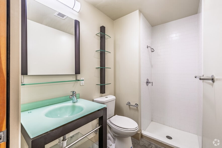 More Photos Of 1209 Washington Ave, Saint Louis Apartments For Lease