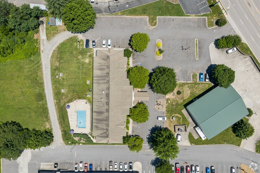 More Photos Of 674 Casino Trl, Cherokee Hotel For Sale