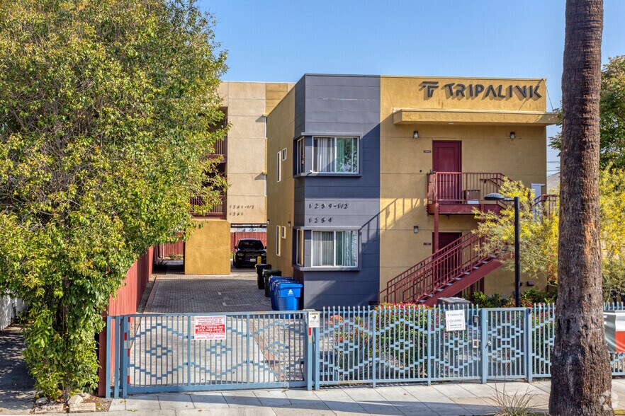More Photos Of 1259 W 36th Pl, Los Angeles Apartments For Sale