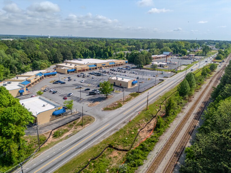 More Photos Of 3435-3461 Roosevelt Hwy, Red Oak Storefront For Lease