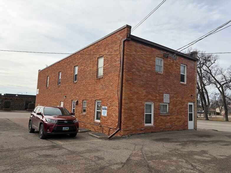 Primary Photo Of 234 W Broadway Ave, Bismarck Freestanding For Sale