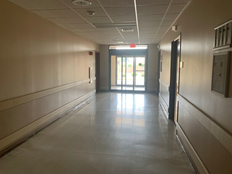 More Photos Of 200 School St, Wintersville Hospital For Sale